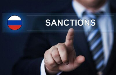 Антиросійські санкції можуть зняти, а Крим легалізувати, – експерт